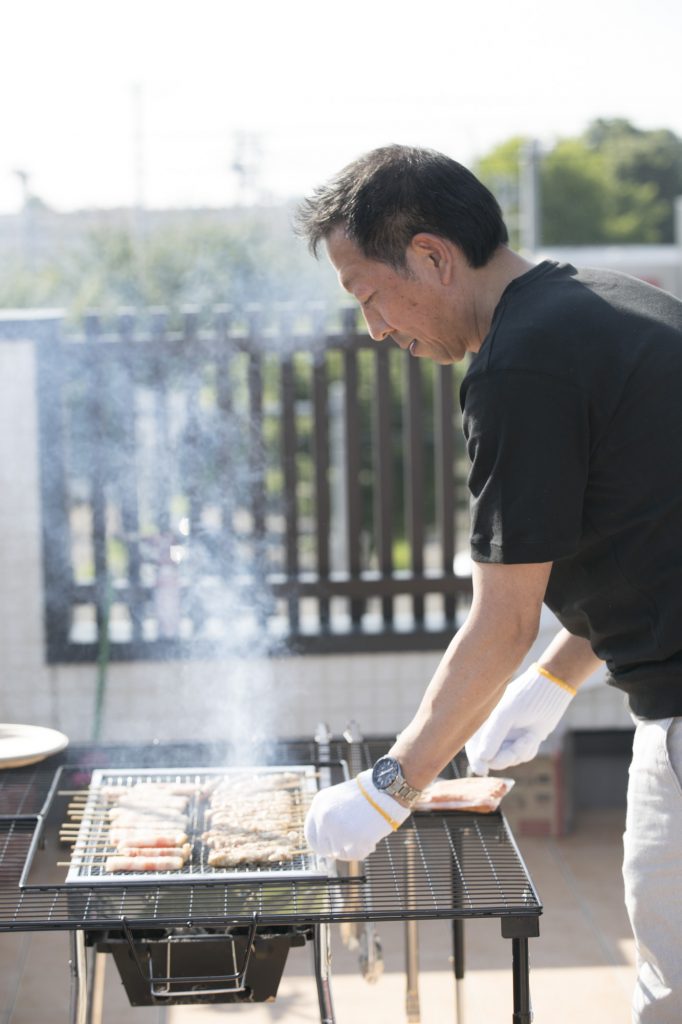 スタッフの日常】 自宅で焼き鳥、休暇の楽しみ方 札幌で新築注文住宅