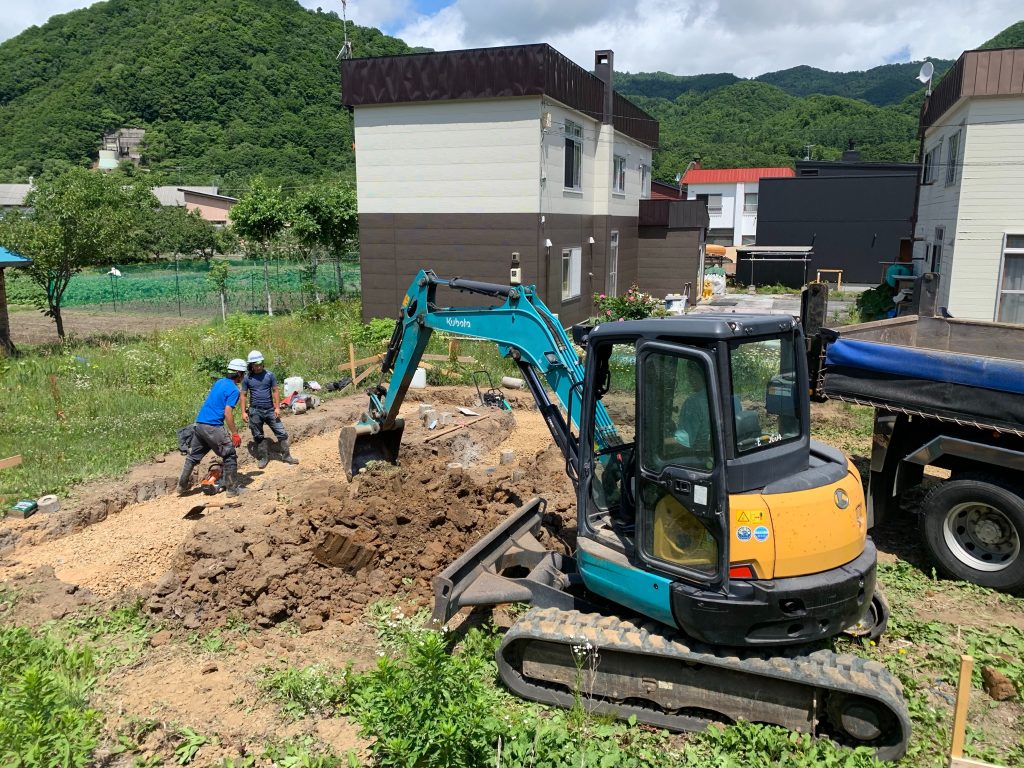 新築注文住宅現場レポート 南区e様邸の根堀をしました 札幌で新築注文住宅の工務店 和モダンの得意な建築会社は寿建設