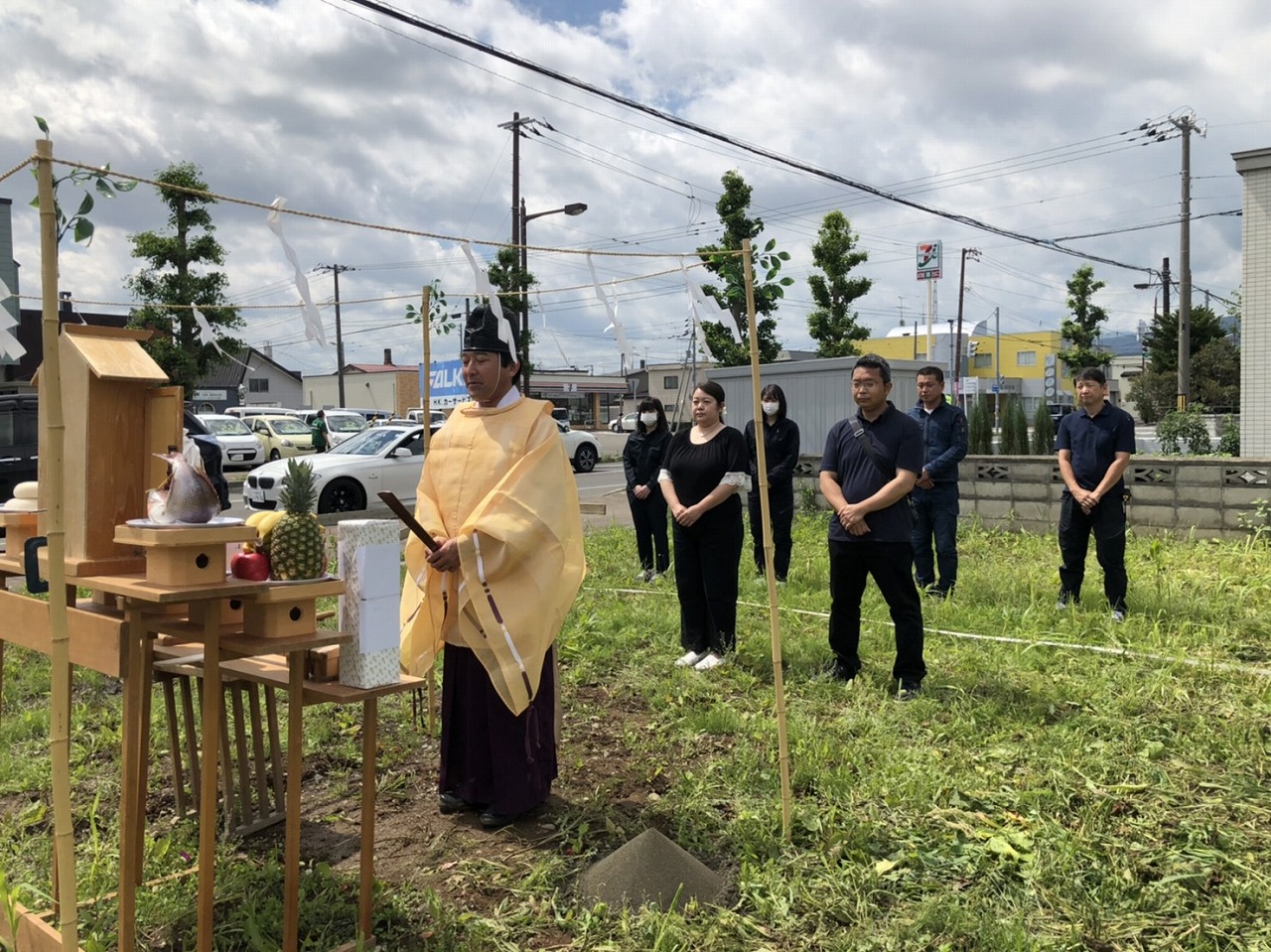 施工現場レポート 新築注文住宅 石狩市w様邸地鎮祭です 札幌で新築注文住宅の工務店 和モダンの得意な建築会社は寿建設